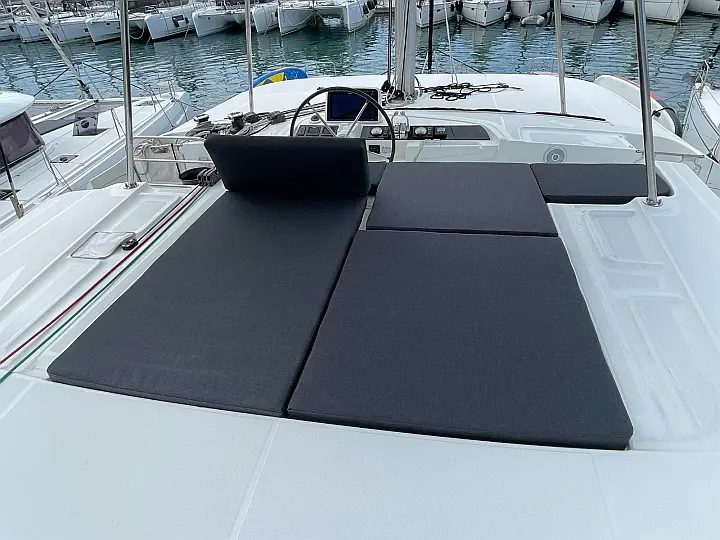 Lagoon 46  - 
