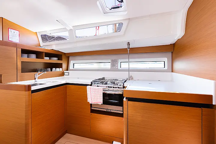 Sun Odyssey 490 4 cabins - 