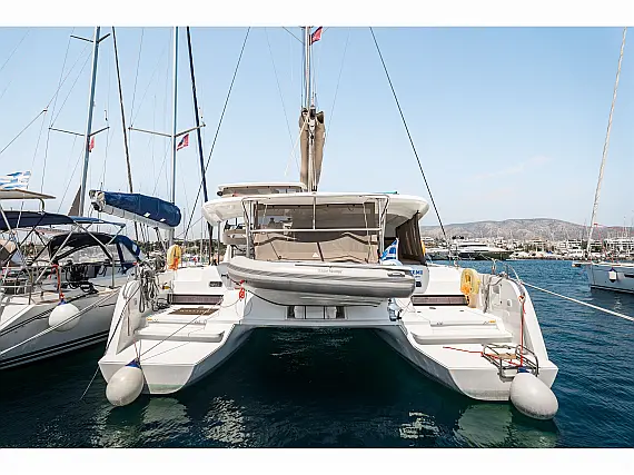 Lagoon 42 (4 Dbl / 2 singles 12)