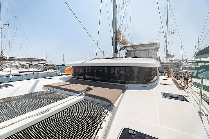 Lagoon 42 (4 Dbl / 2 singles 12) - 