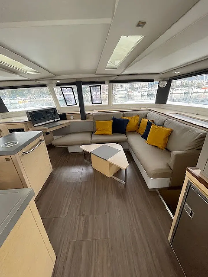 Saona 47 - 5 cabin version - 