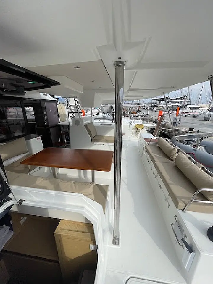Saona 47 - 5 cabin version - 
