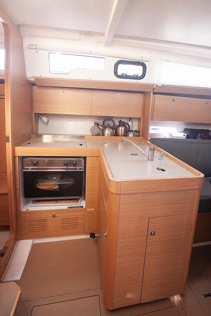 Dufour 360 GL - Galley