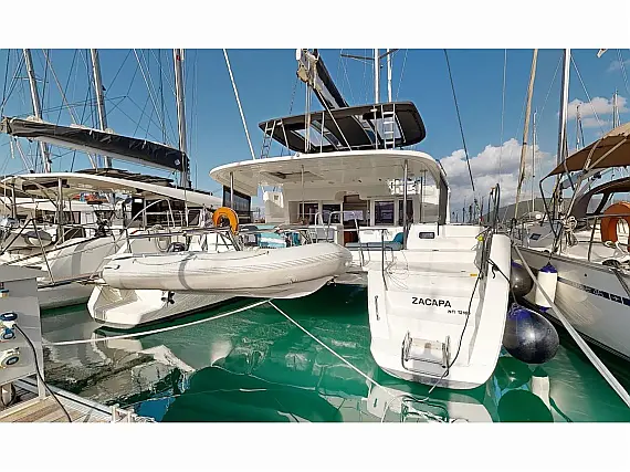 Lagoon 450 Fly