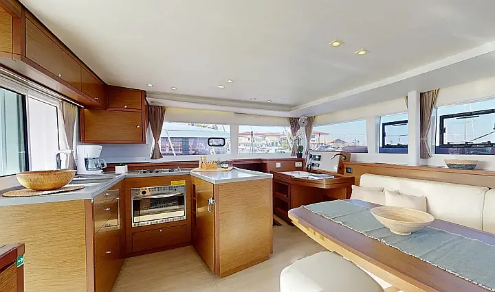 Lagoon 450 Fly - 