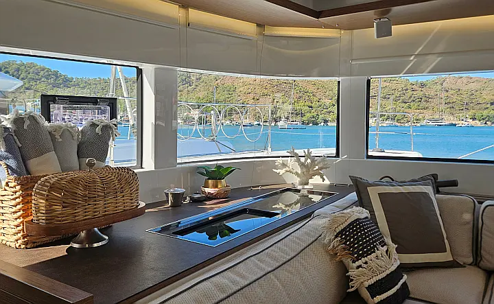 Lagoon 50 Owner's Version - 