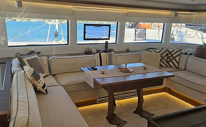 Lagoon 50 Owner's Version - 