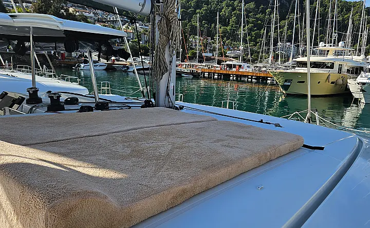 Lagoon 42 - 