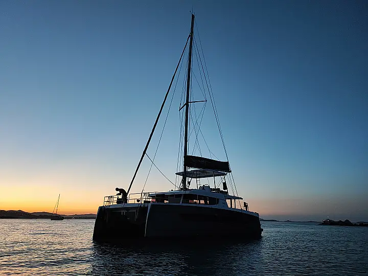 Dufour Catamaran 48 - 