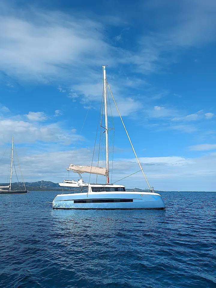 Dufour Catamaran 48 - 