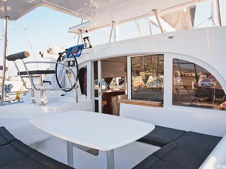 Lagoon 380 - 