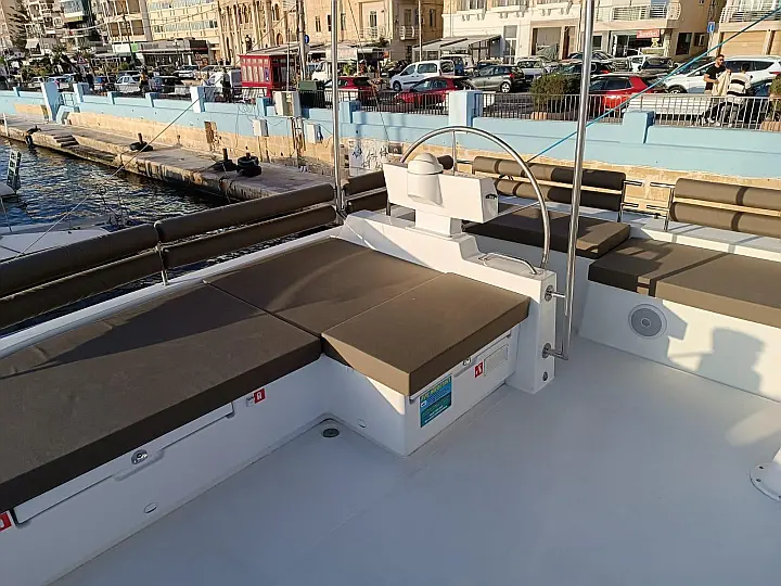 Lagoon 620 - Upper Deck 2