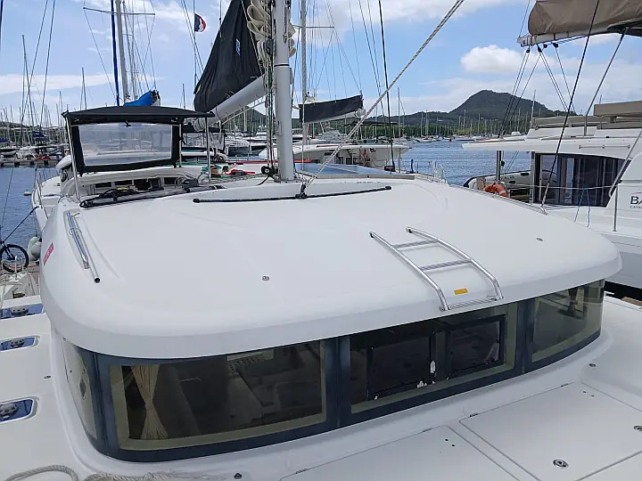 Lagoon 40 - Top Deck