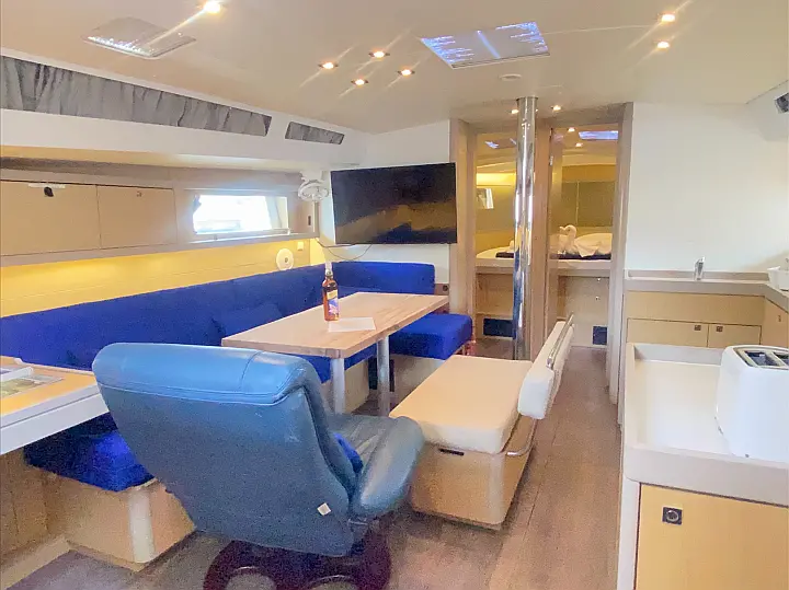 Beneteau Oceanis 48 (Owner's version) - 