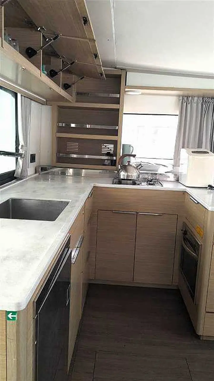Lagoon 46 - Kitchen 2