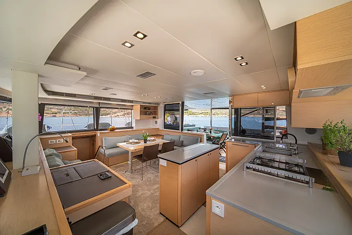 Lagoon 560 - 