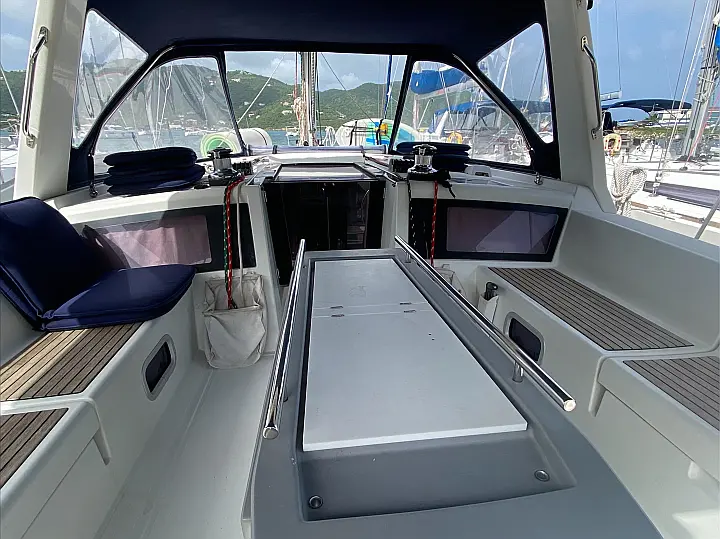 Beneteau Oceanis 48 (Owner's version) - 