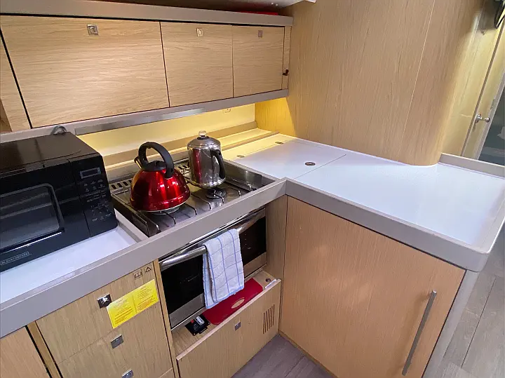 Beneteau Oceanis 48 (Owner's version) - 