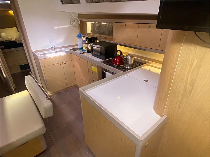 Beneteau Oceanis 48 (Owner's version) - 