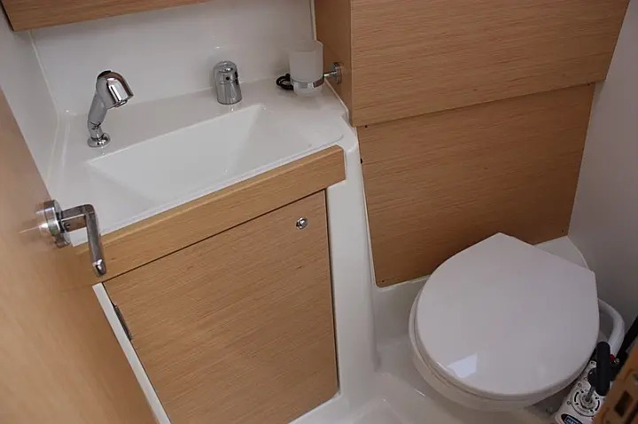 Beneteau Oceanis 35.1 - 