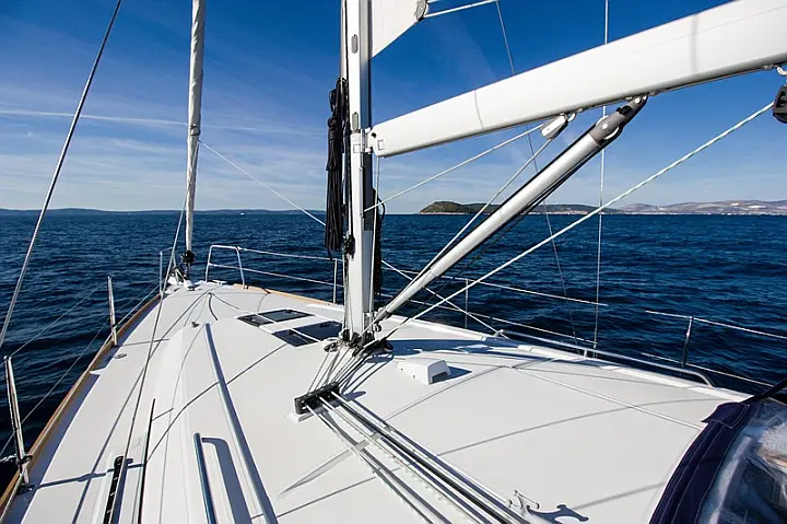Beneteau Oceanis 38 - 