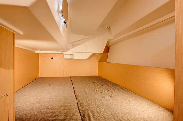 Beneteau Oceanis 38 - 