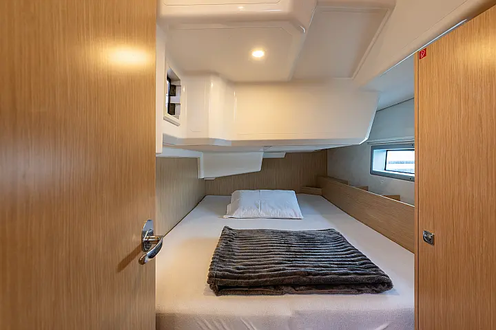 Bavaria C38 - 