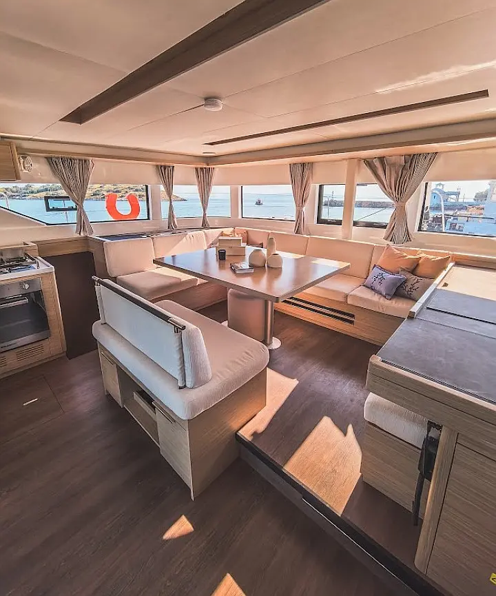 Lagoon 51 - 