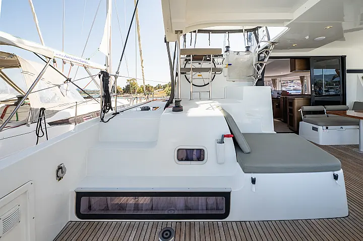 Lagoon 42 - 