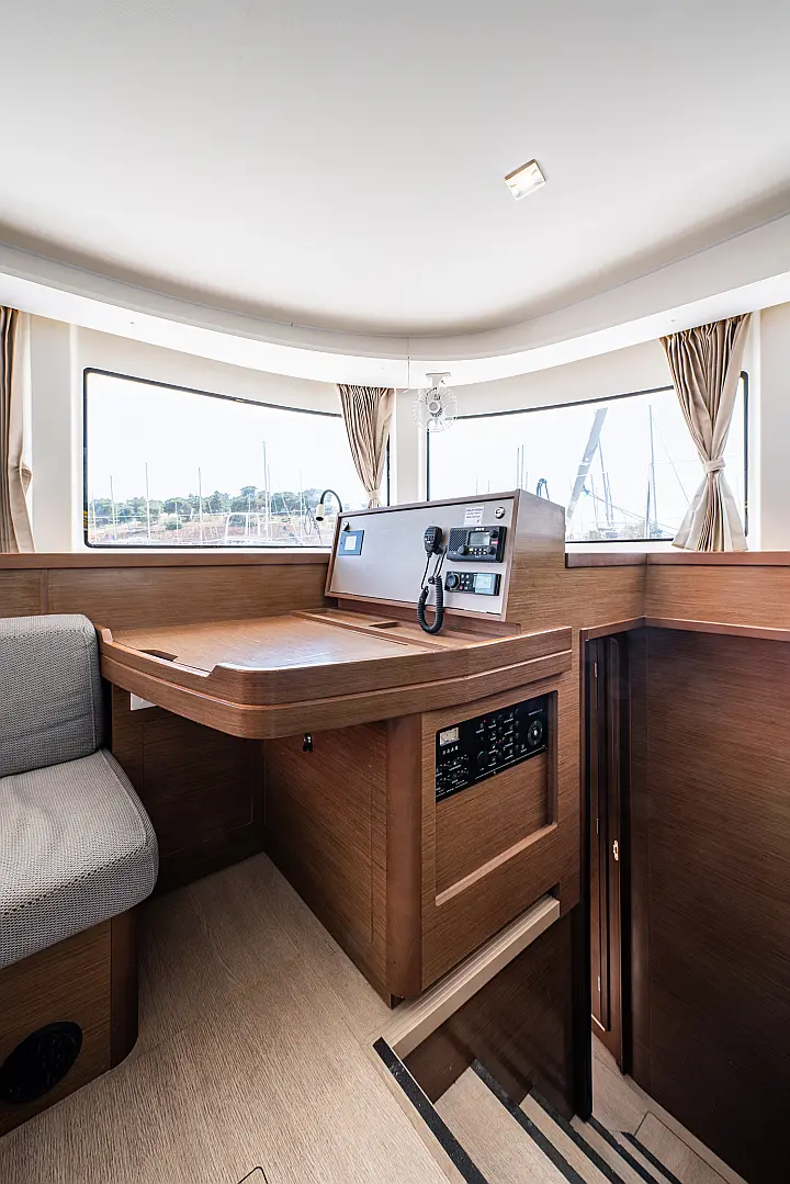 Lagoon 42 - 