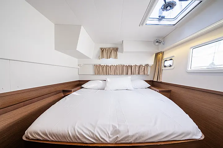 Lagoon 42 - 