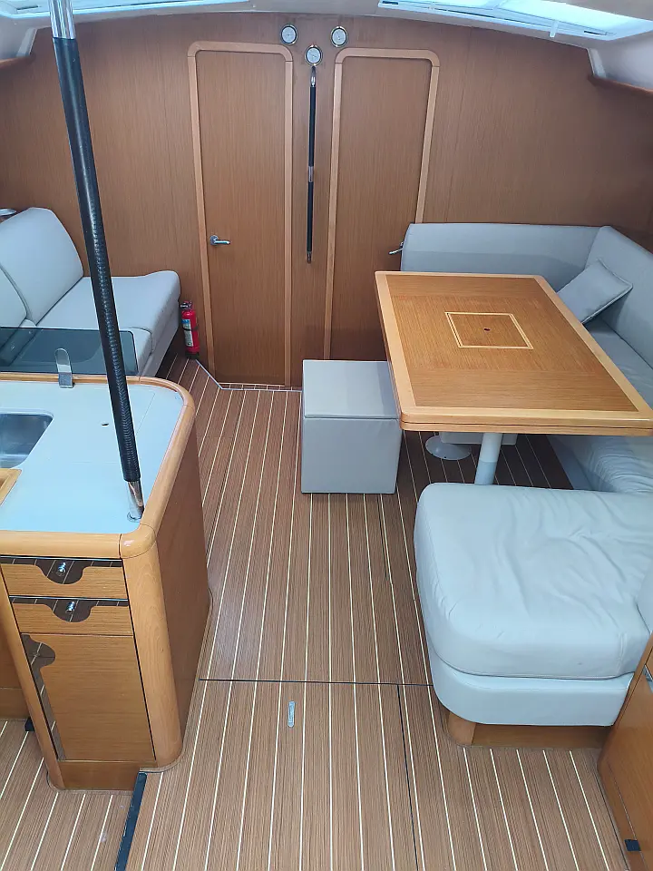 Jeanneau 53 - 