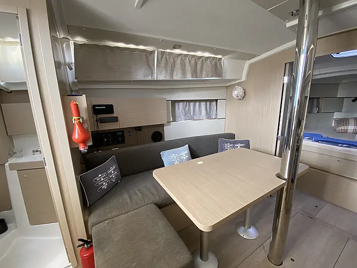 Oceanis 38.1 - 