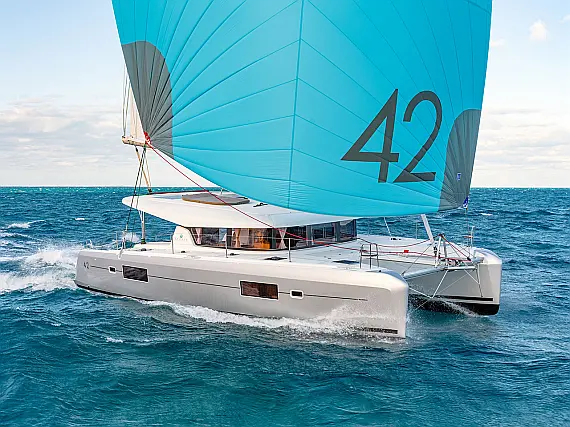 Lagoon 42 ---