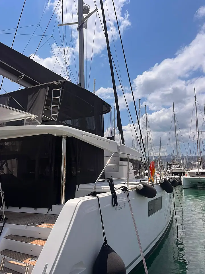 Lagoon 52F - 