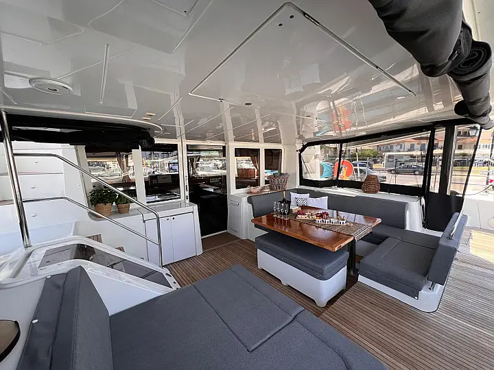 Lagoon 52F - 