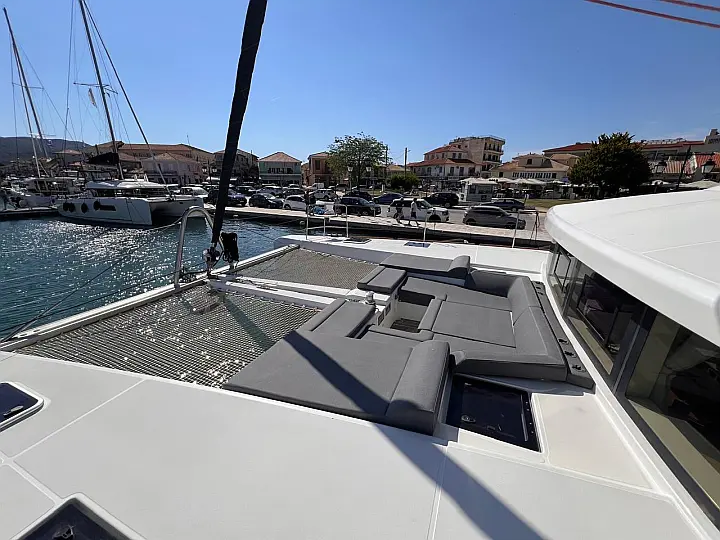 Lagoon 52F - 