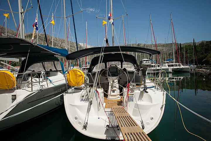 Bavaria 37 Cruiser - 