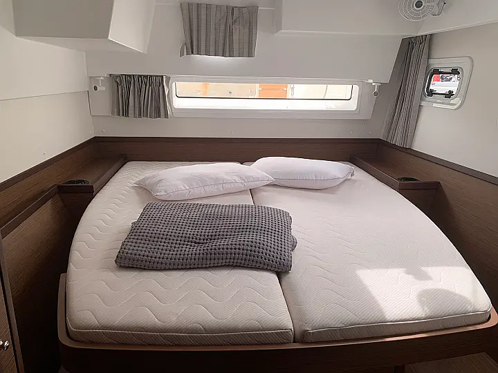 Lagoon 42 - 