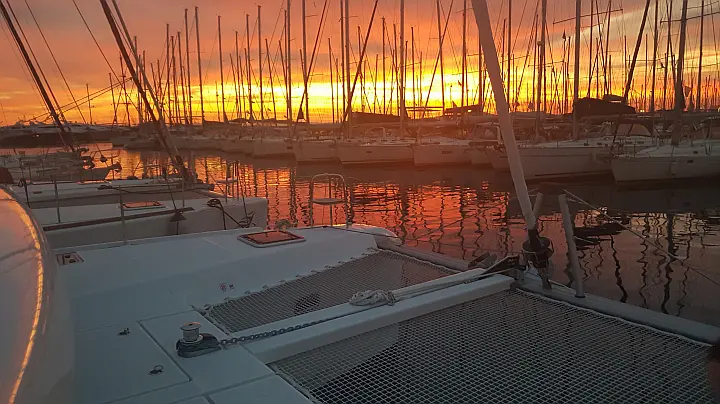 Lagoon 42 - 