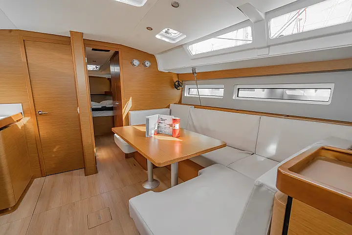 Sun Odyssey 490 4 cabins - 