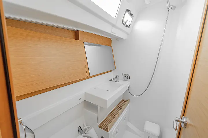 Sun Odyssey 490 4 cabins - 