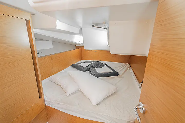 Sun Odyssey 490 4 cabins - 