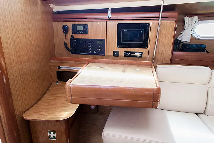 Sun Odyssey 36i - 