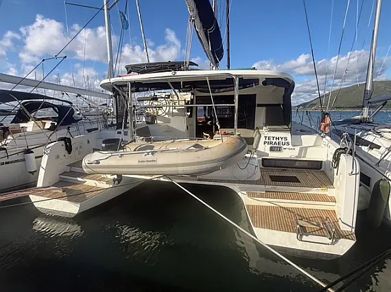 Lagoon 42