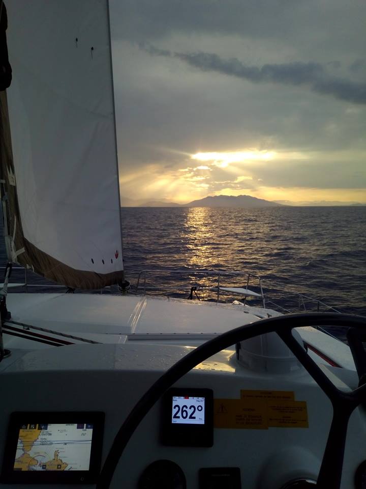 Bali 4.1 - Flybridge 1