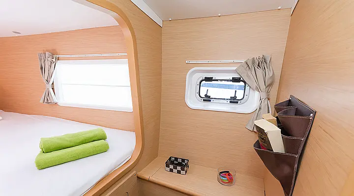 Lagoon 380  - 