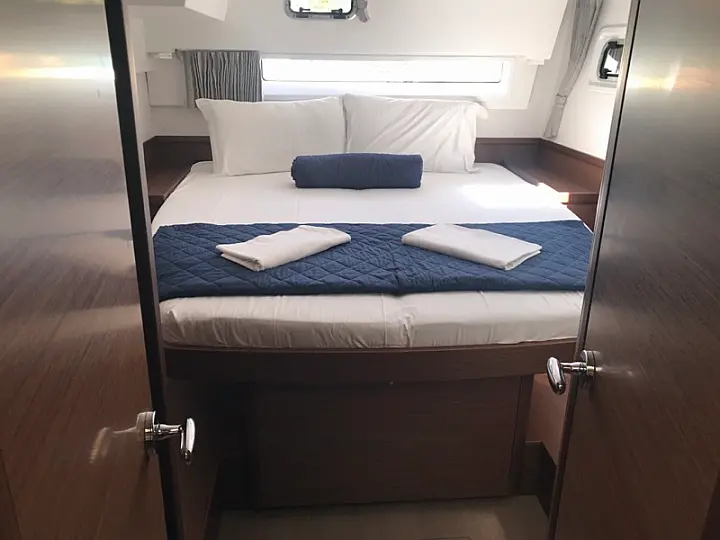 Lagoon 42 - 