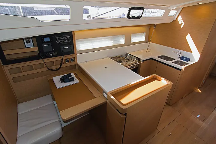 Sun Odyssey 440 - 
