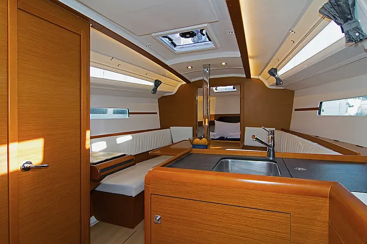 Sun Odyssey 349 - 